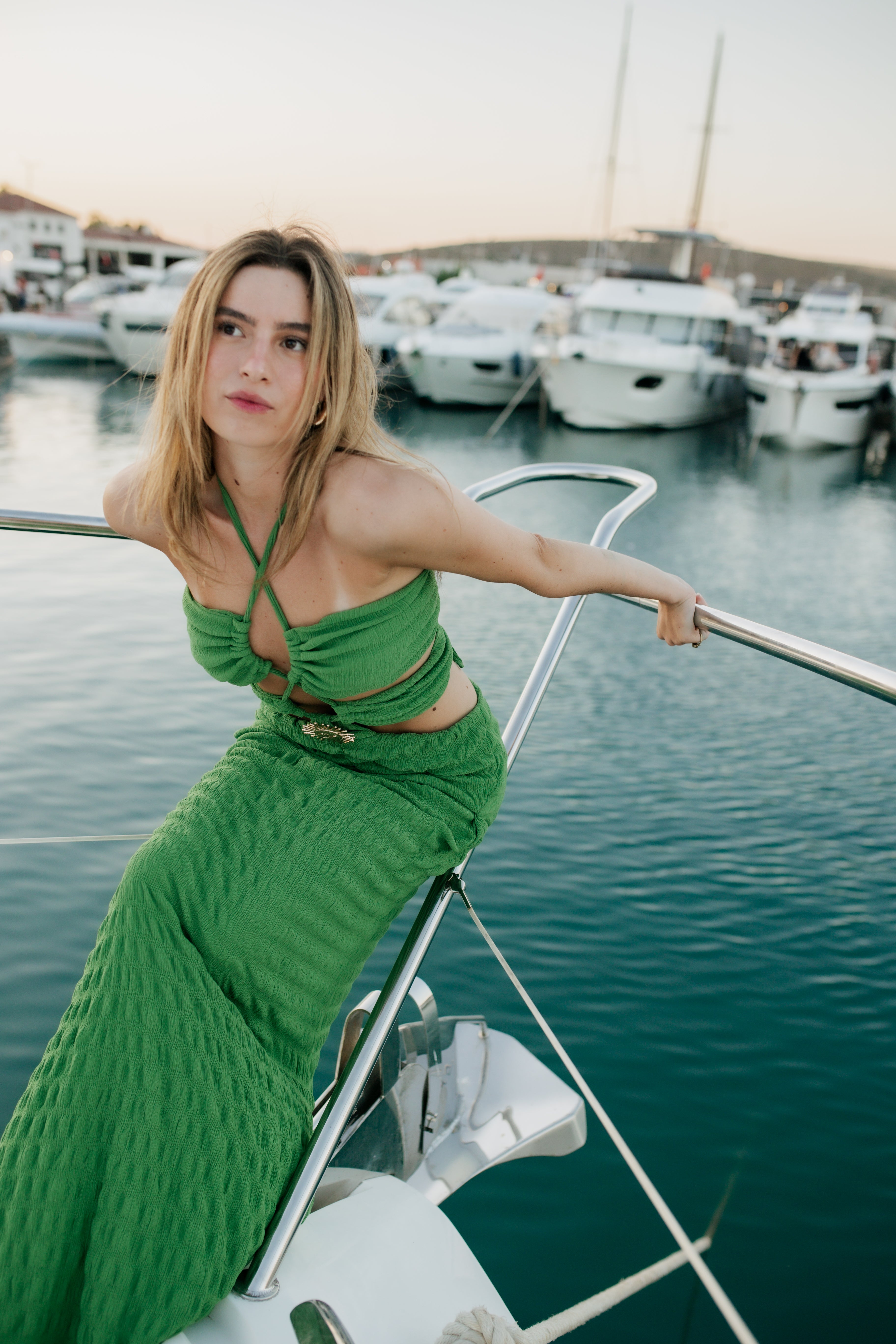 SOLE DRESS