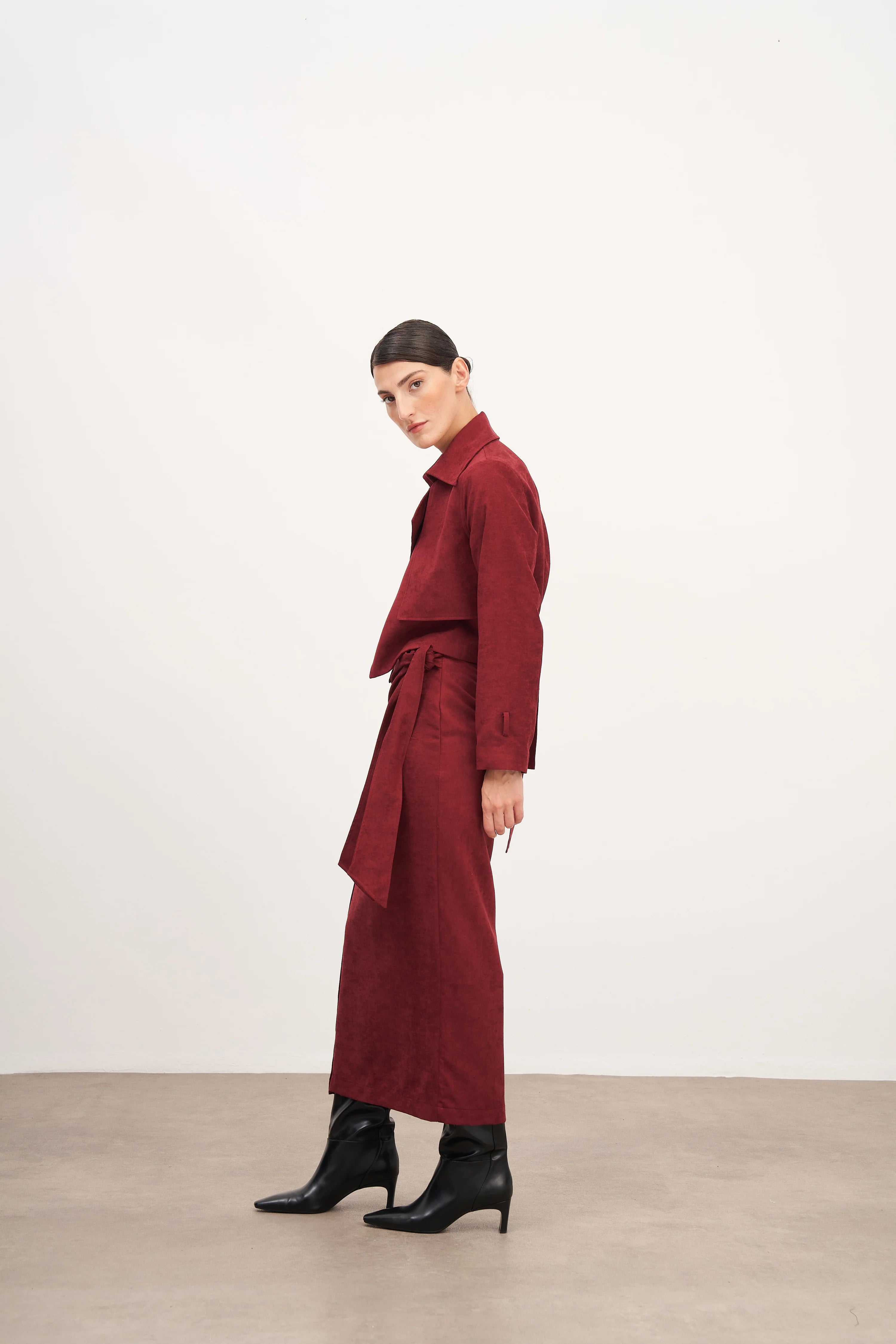 Bordo Süet Kemerli Kısa Ceket