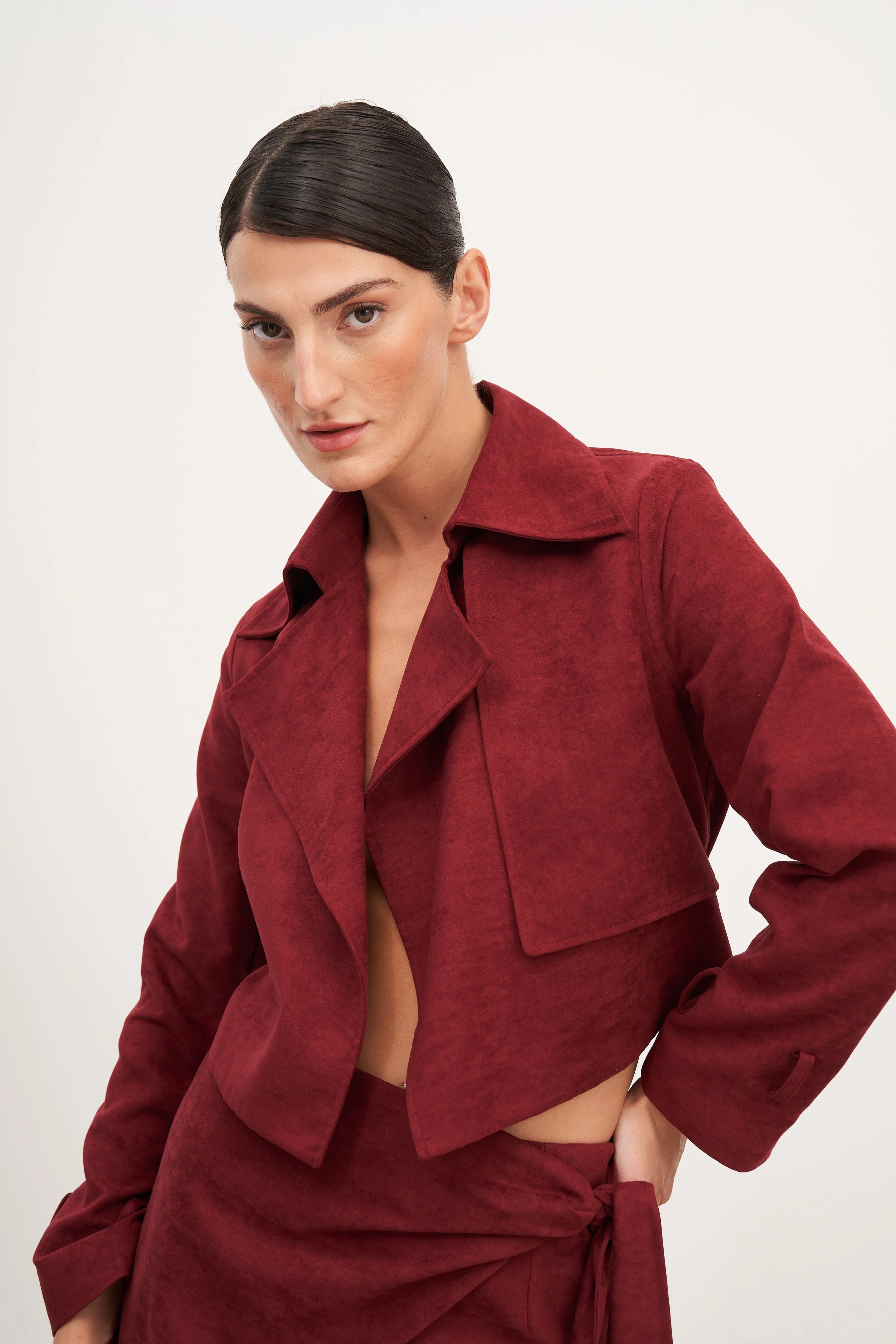 Bordo Süet Kemerli Kısa Ceket