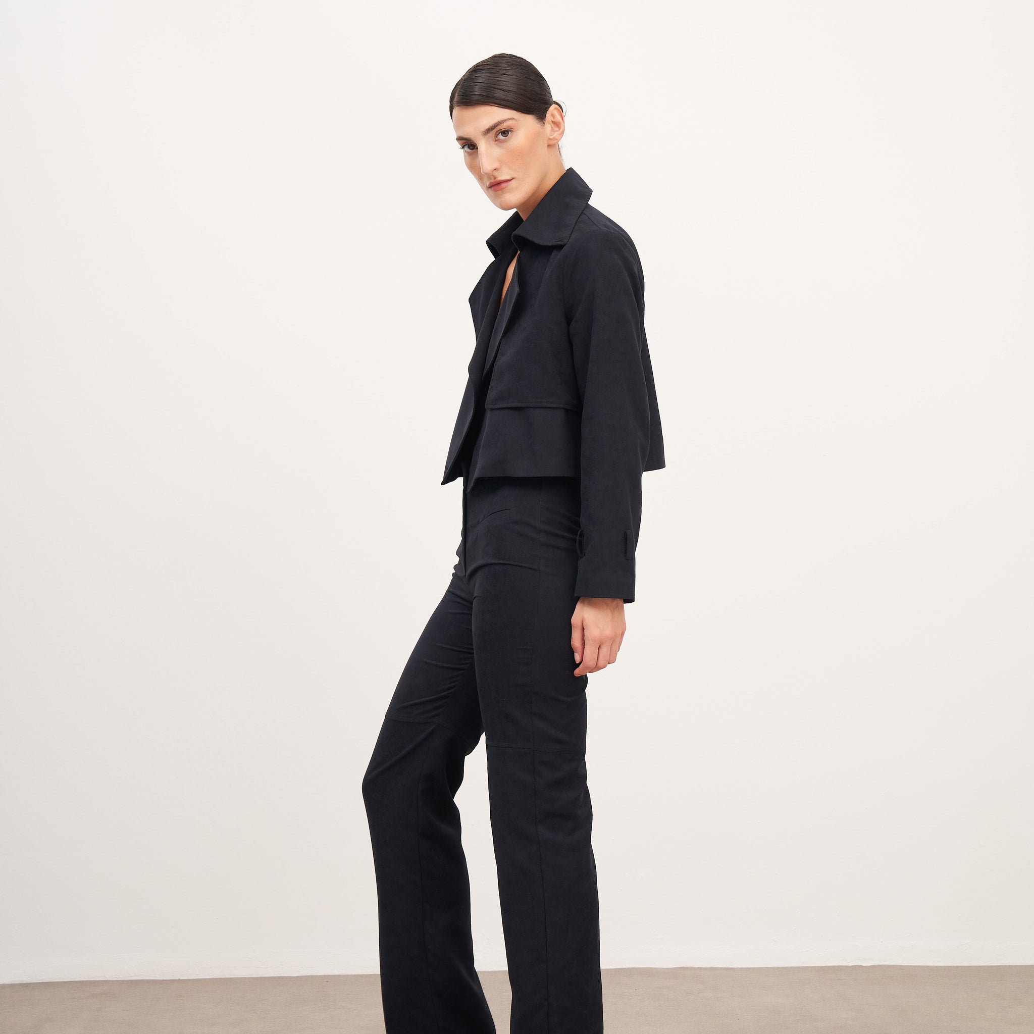 Lacivert Süet Kemerli Kısa Ceket