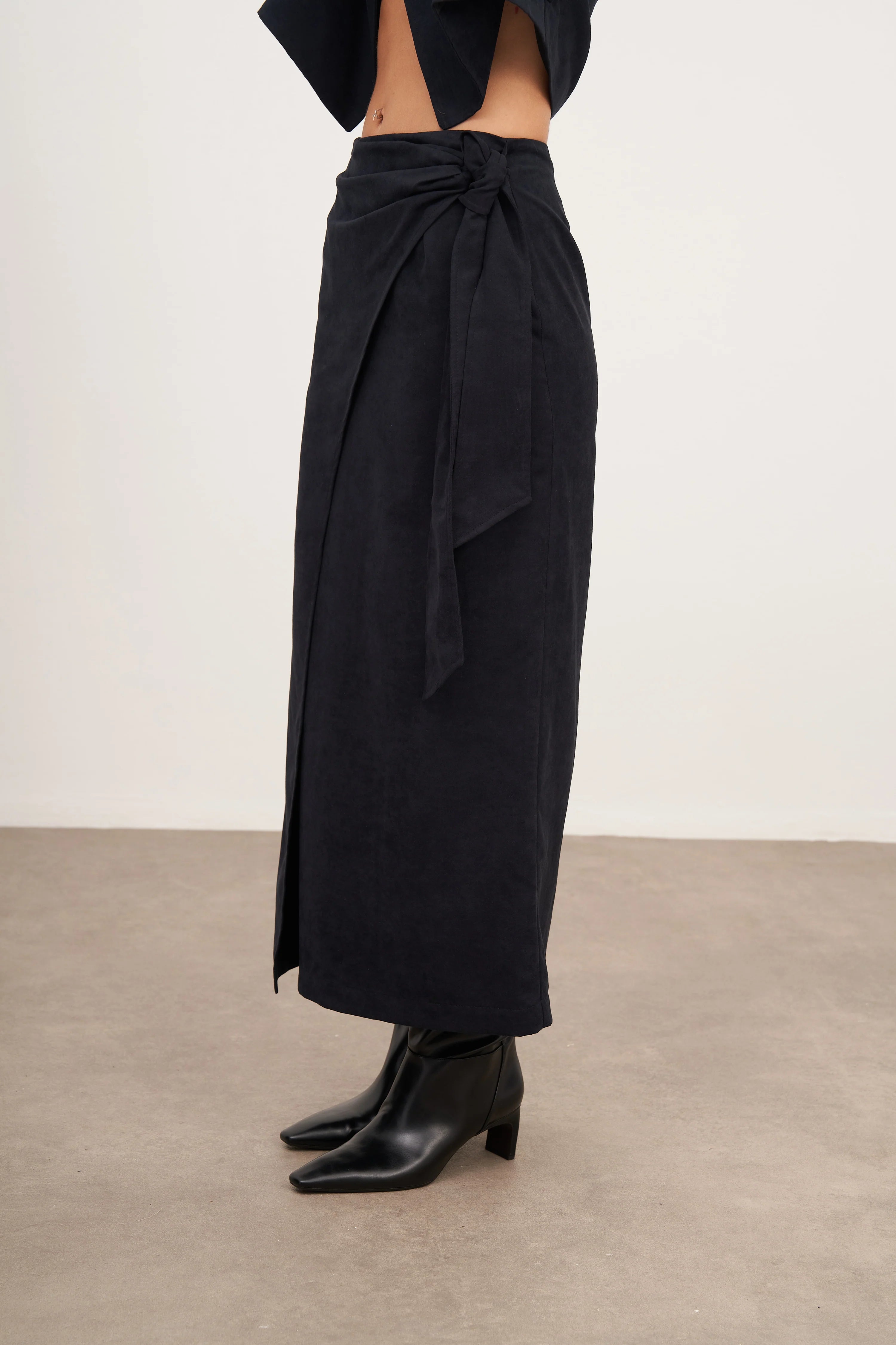 Lacivert Süet Bağlamalı Uzun Etek