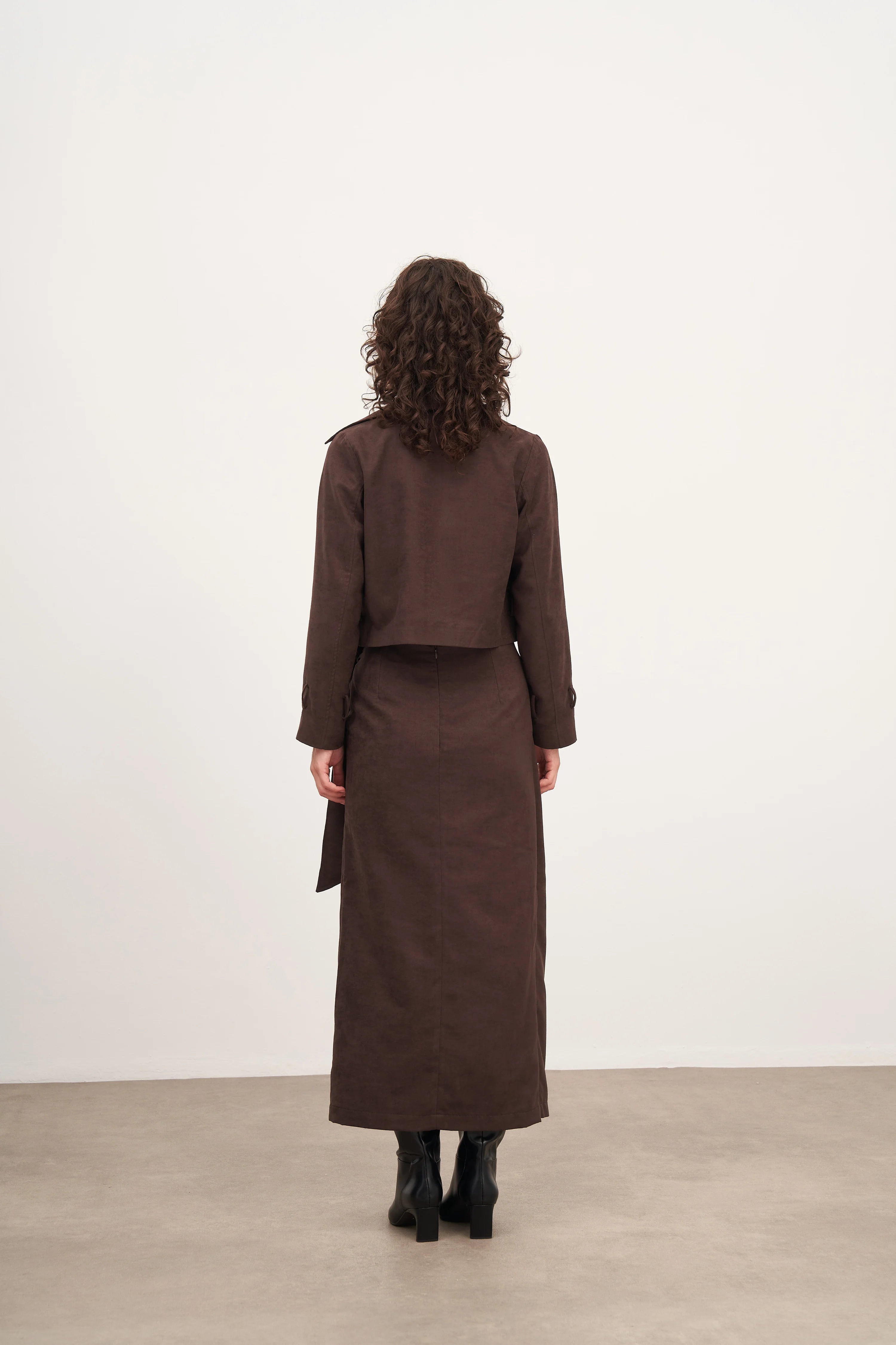 Acı Kahve Süet Bağlama Detaylı Uzun Etek