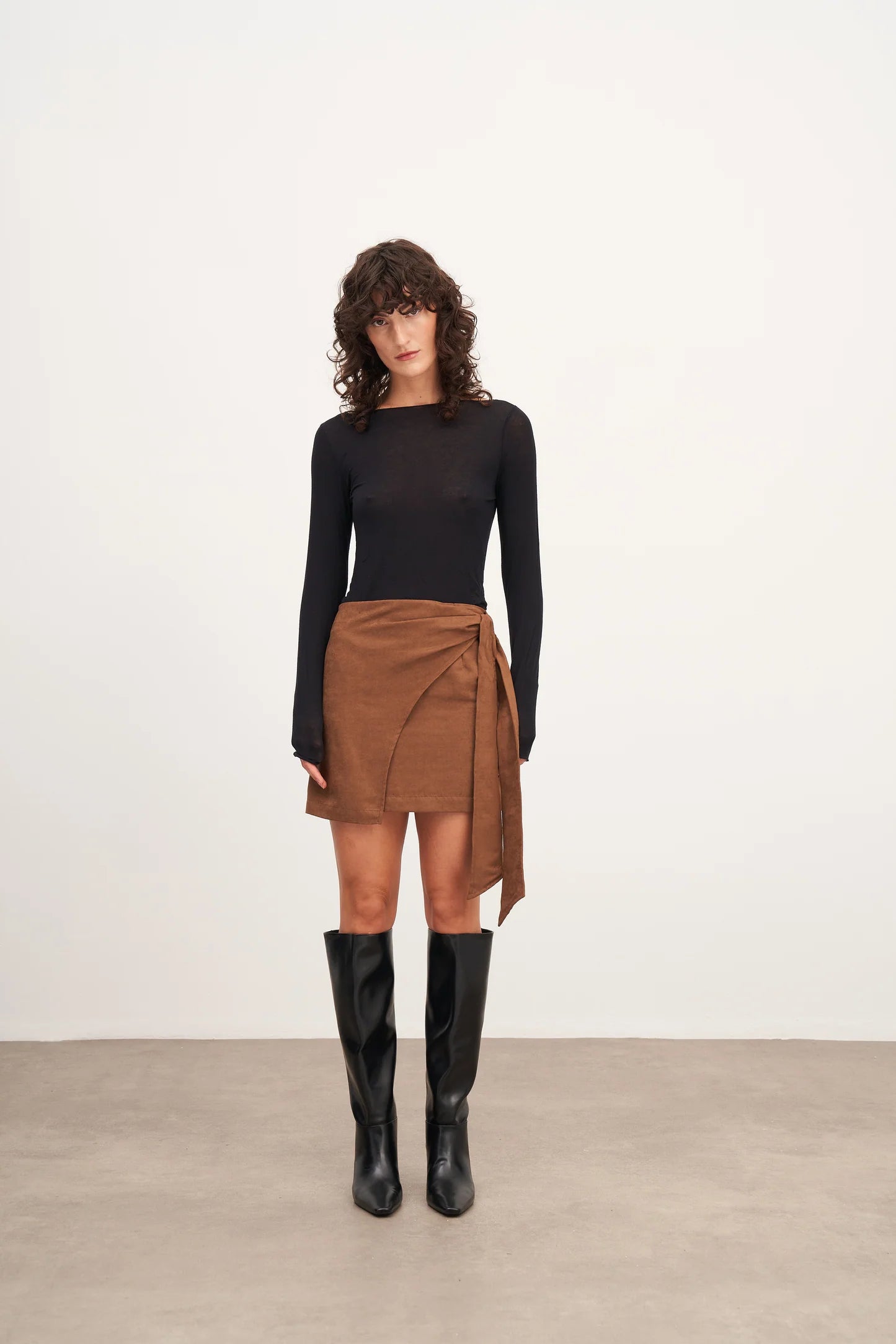 Taba Süet Bağlamalı Mini Etek