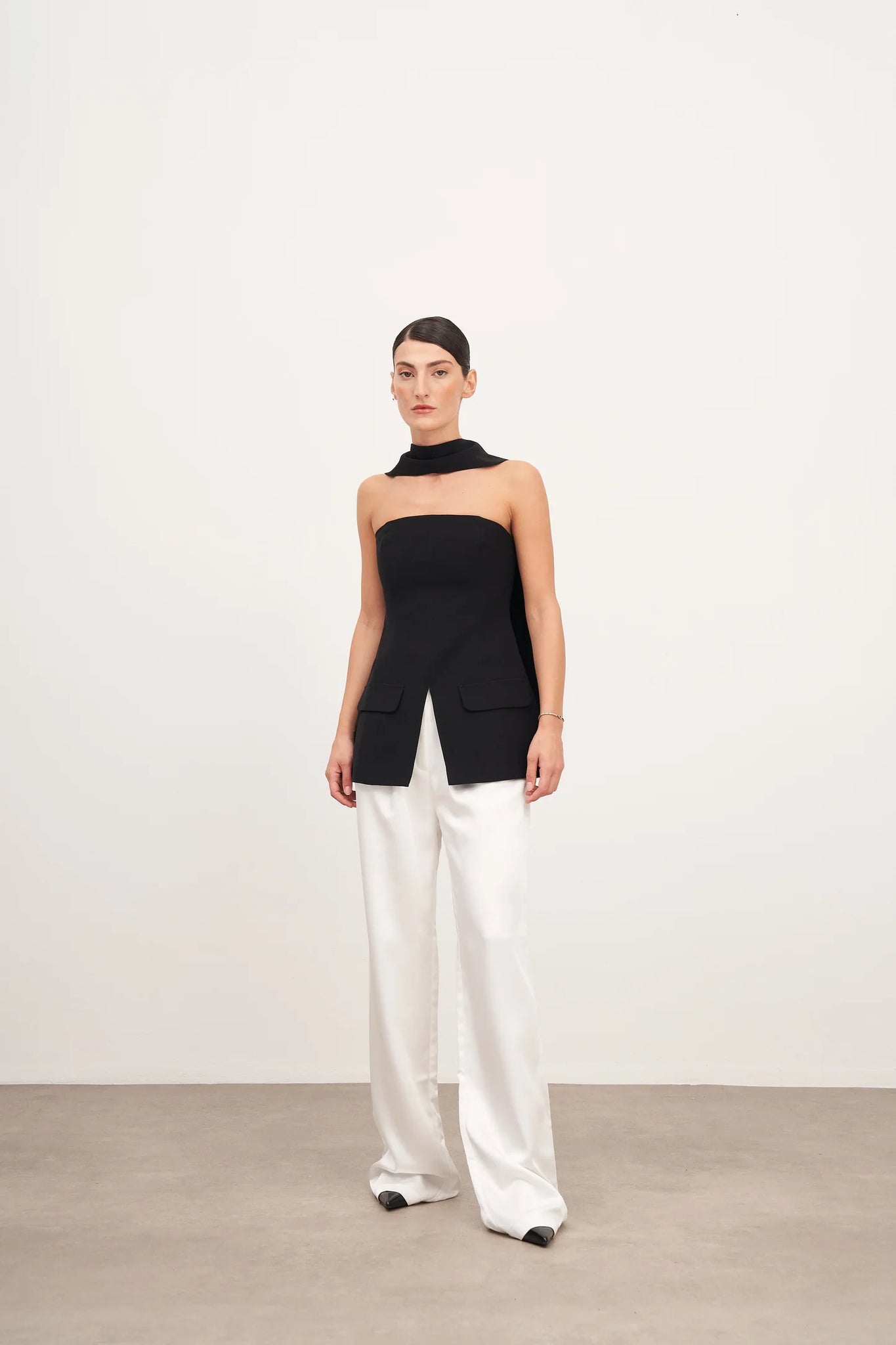 Cep ve Yırtmaç Detaylı Büstiyer